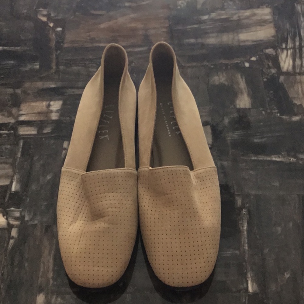 Liz Flex Loafers